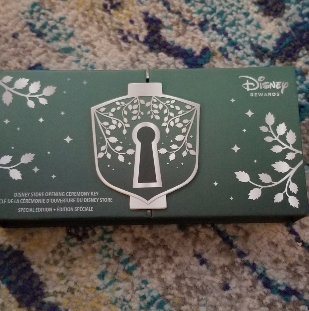 Disney Visa Collectible Key